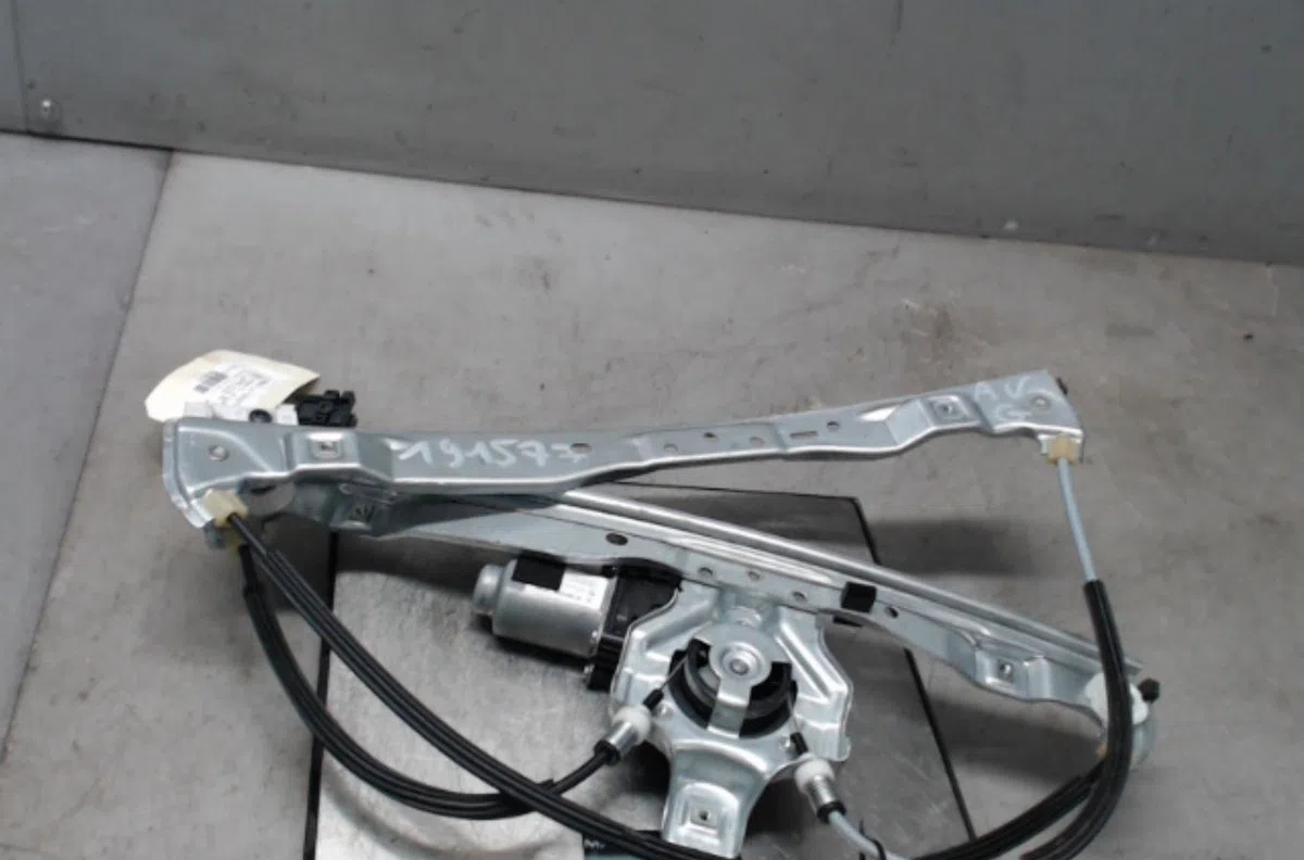 Moteur leve-vitre avg CITROEN DS3  0 occasion