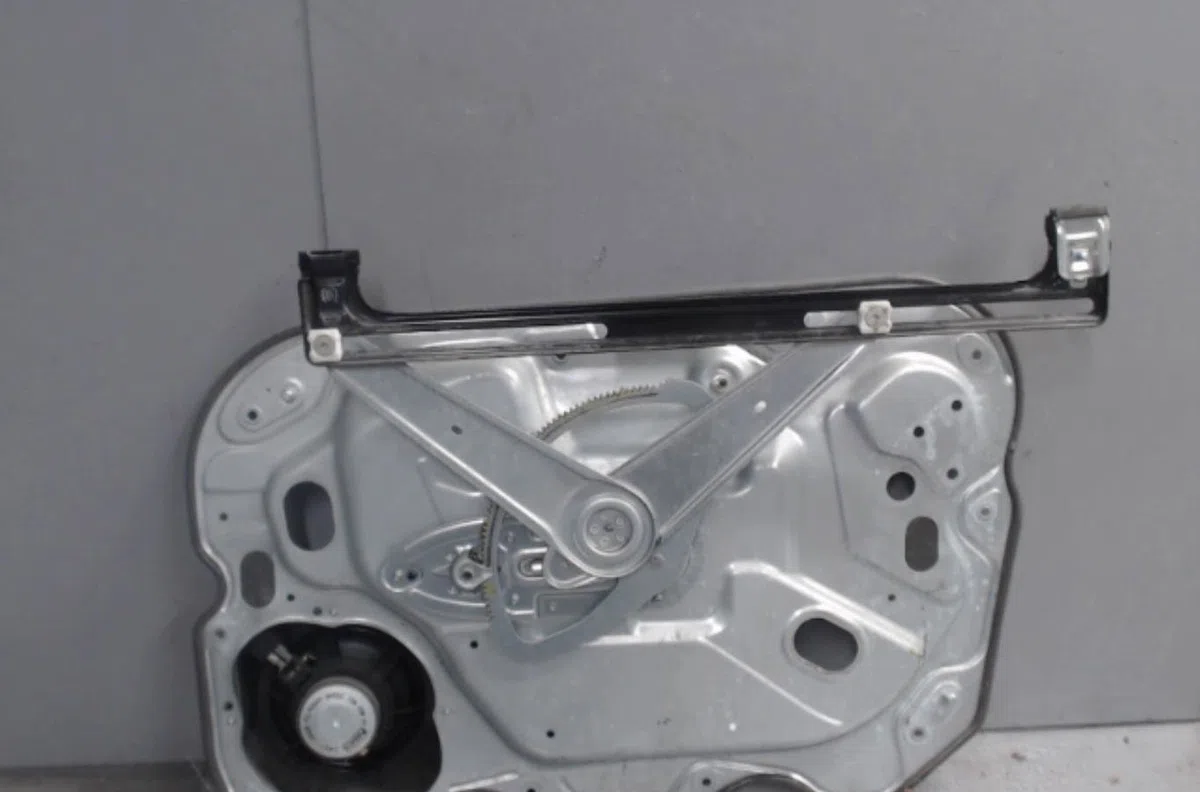 Moteur leve-vitre avg Ford KUGA I 2.0 tdci (2008-2012) 5 portes occasion