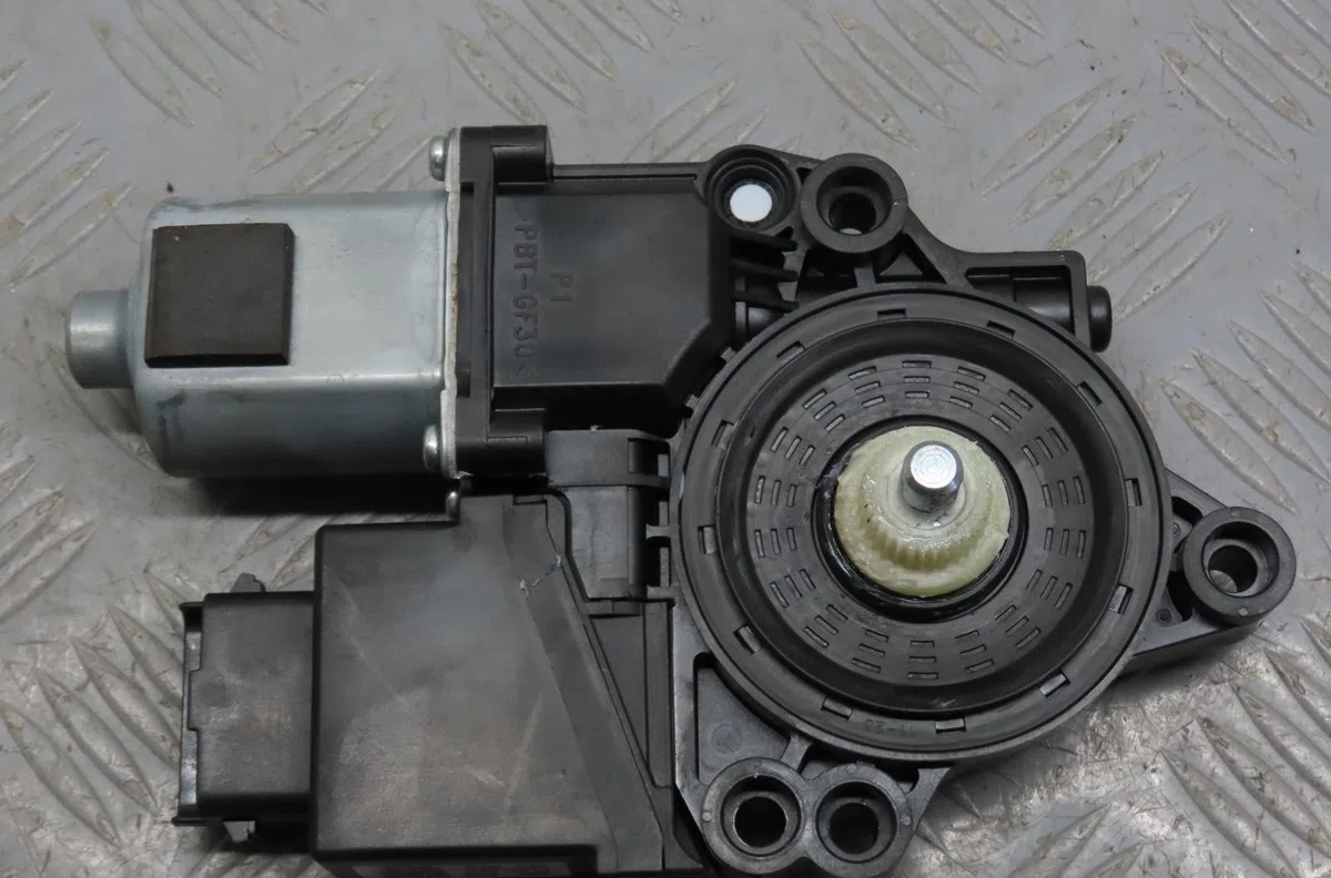 Moteur leve-vitre avg Kia CEE'D (JD) 1.6 crdi 136 (2015-2018) occasion