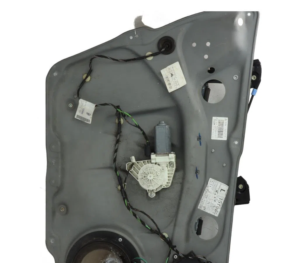 Moteur leve-vitre avg Mercedes-benz CLASSE A (W169) A 180 cdi (169.007, 169.307) (2004-2012) 5 portes occasion