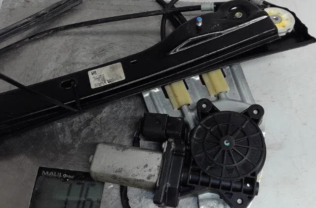 Moteur leve-vitre avg Mini MINI COUNTRYMAN (R60) Cooper sd all4 (2011-2016) occasion