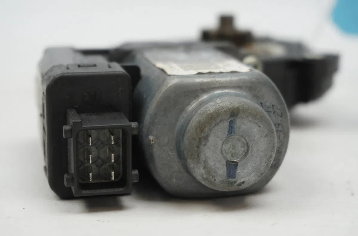 Moteur leve-vitre avg Opel MERIVA A Monospace (X03) 1.7 cdti (e75) (2003-2010) occasion