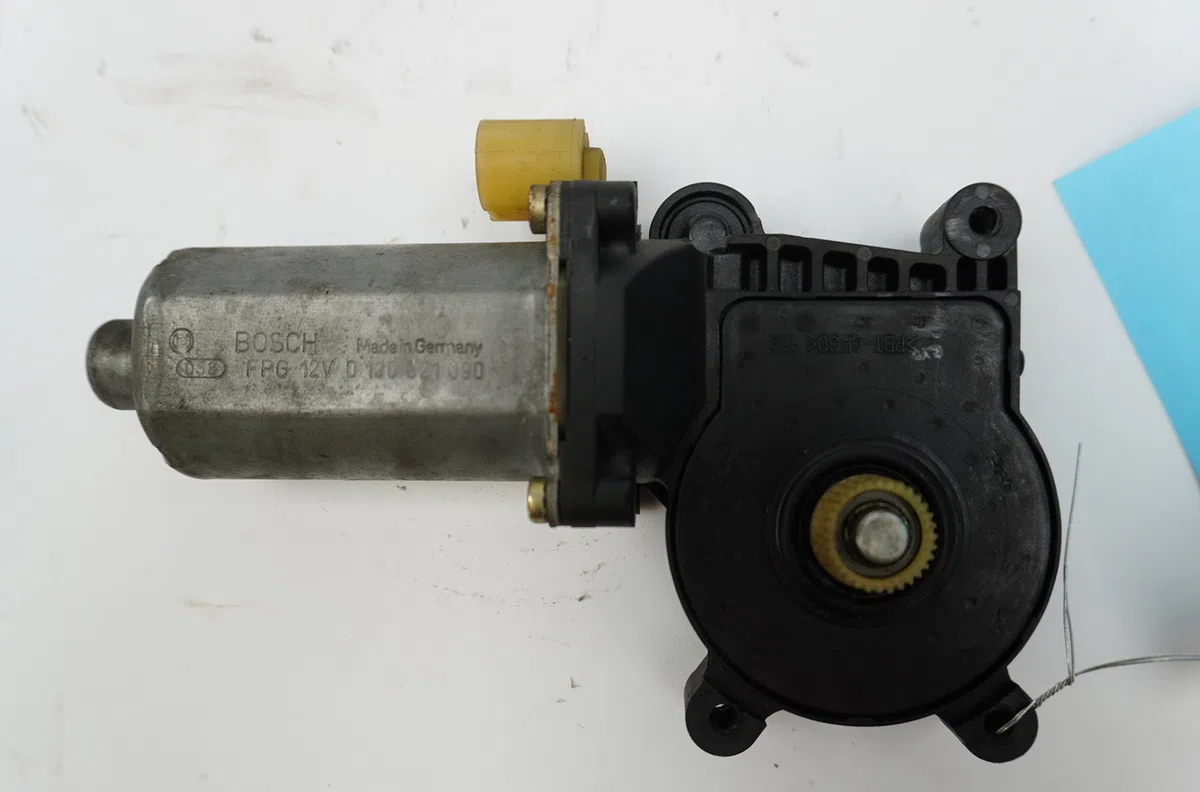 Moteur leve-vitre avg Renault CLIO II (BB_, CB_) 1.2 16v (bb05, bb0w, bb11, bb27, bb2t, bb2u, bb2v, cb05,... (2001-2016)