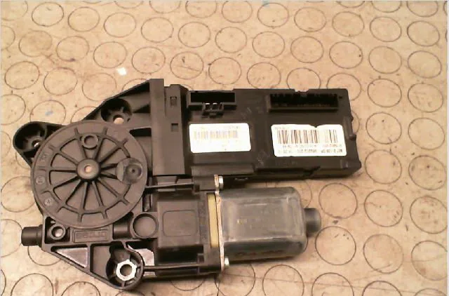 Moteur leve-vitre avg Renault KANGOO Express (FC0-1_) D 65 1.9 (fc0e, fc02, fc0j, fc0n) (1997) 4 portes occasion