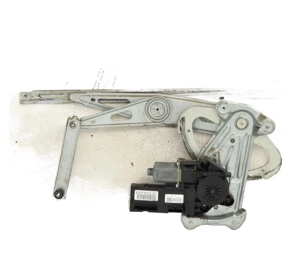 Moteur leve-vitre avg Renault MEGANE III 3-5 portes (BZ0-1_, B3_) 1.9 dci (bz0n, bz0j) (2008) occasion