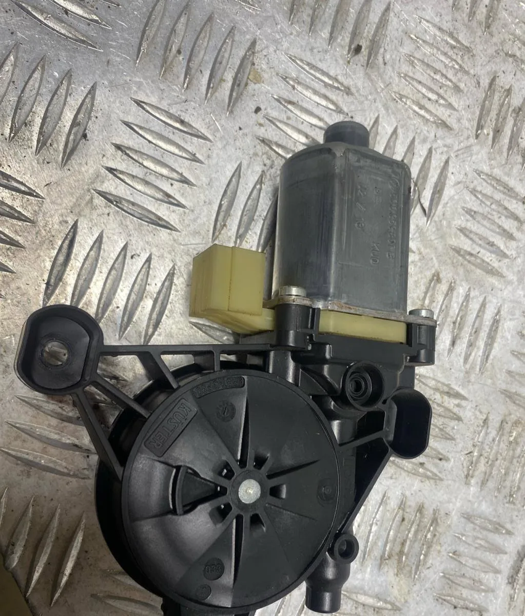 Moteur leve-vitre avg SEAT LEON 3 PHASE 1 occasion