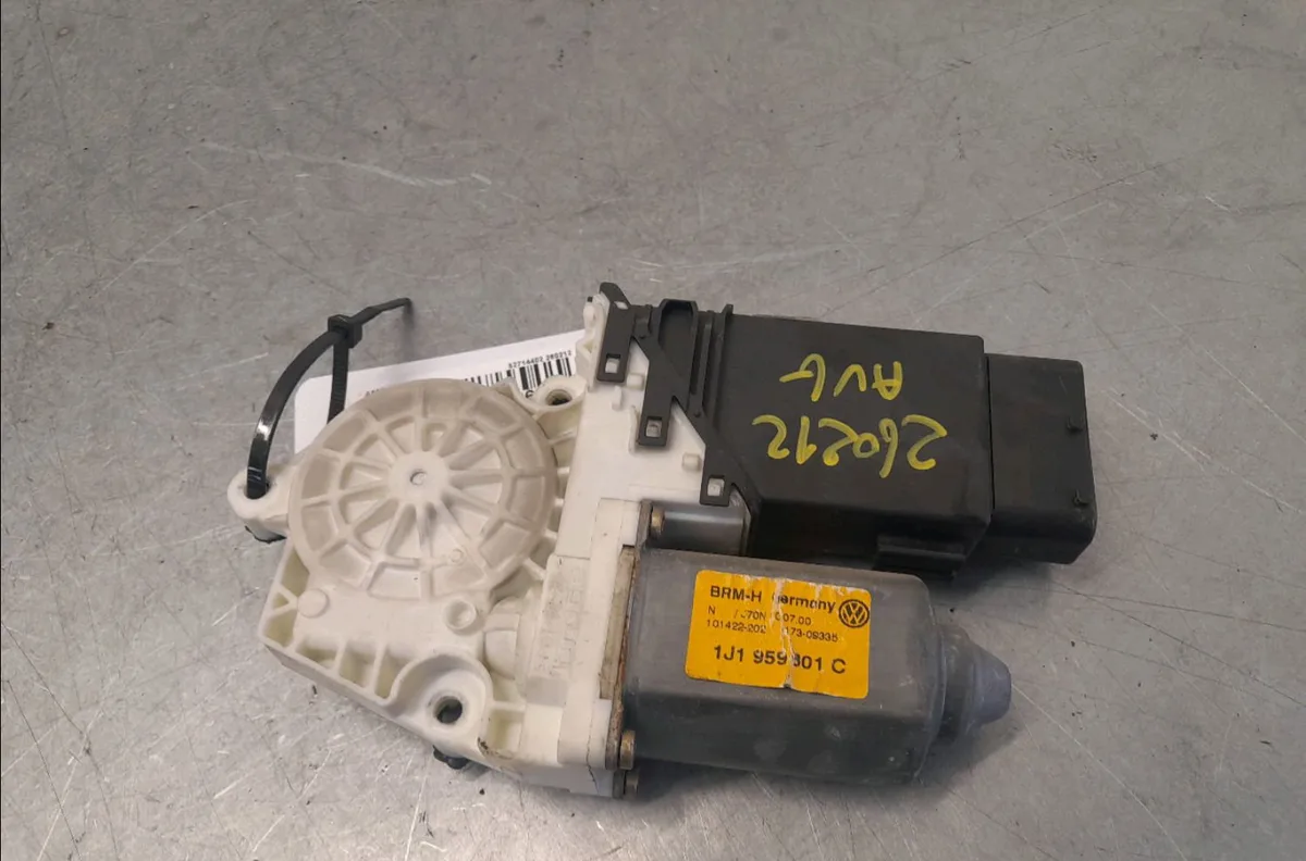 Moteur leve-vitre avg Volkswagen GOLF IV (1J1) 1.9 tdi (1997-2004) 3 portes occasion