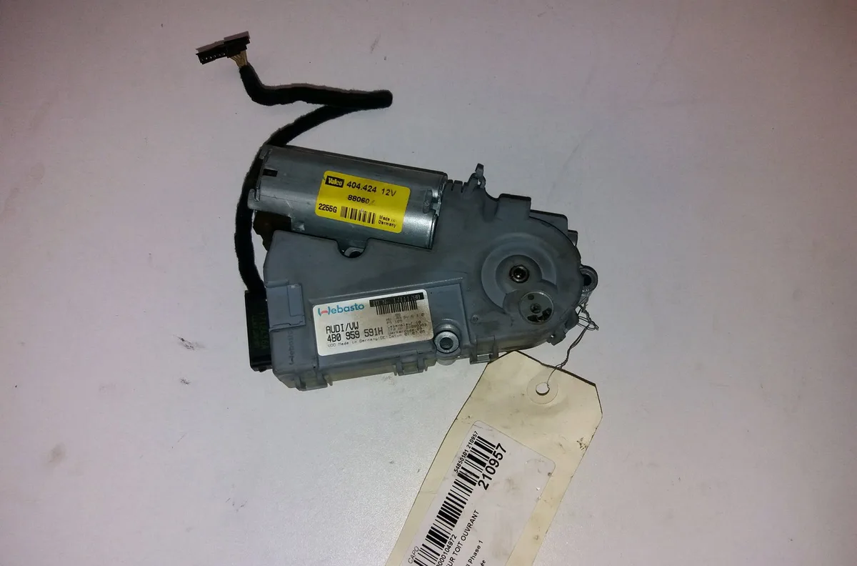 Moteur toit ouvrant Audi A3 (8P1) 2.0 tdi 16v (2003-2012) 3 portes occasion