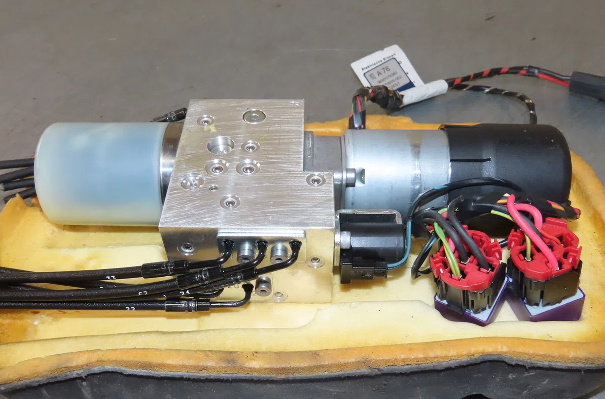 Moteur toit ouvrant Peugeot 207 CC (WD_) 1.6 16v (2007-2013) occasion