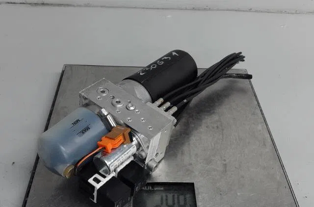 Moteur toit ouvrant Peugeot 307 CC (3B) 2.0 hdi 135 (2005-2009) occasion