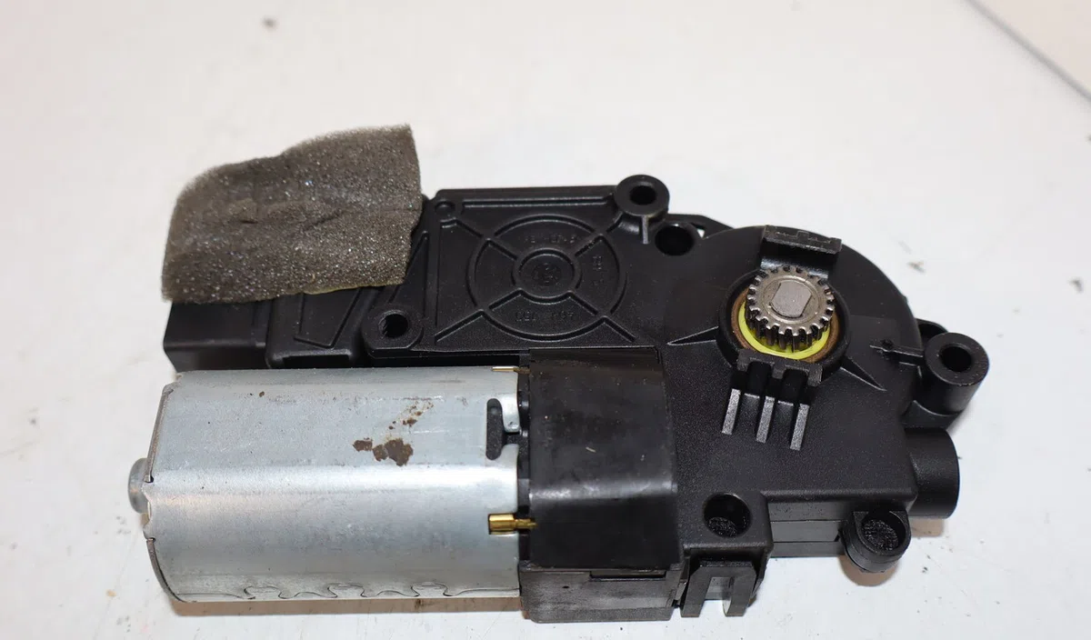 Moteur toit ouvrant Seat IBIZA IV (6J5, 6P1) 1.2 tsi (2010-2012) occasion