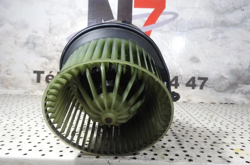 Moteur ventilateur chauffage AUDI A4 1 AVANT PHASE 1 BREAK occasion