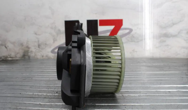 Moteur ventilateur chauffage AUDI A4 1 AVANT PHASE 2 BREAK occasion