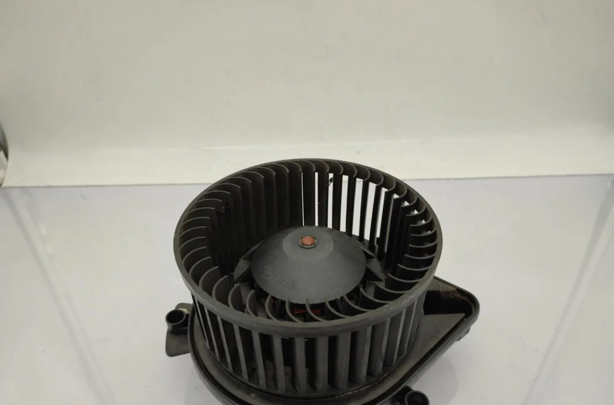 Moteur ventilateur chauffage AUDI A4 2 AVANT PHASE 2 BREAK occasion
