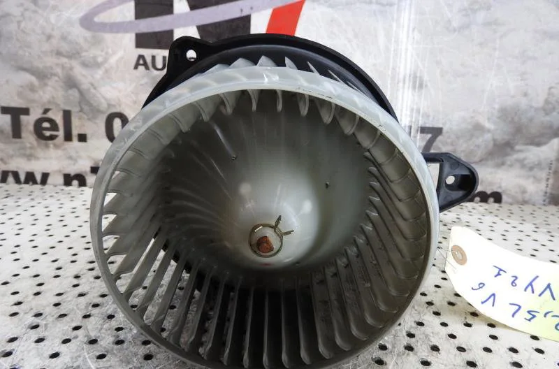 Moteur ventilateur chauffage AUDI A6 2 AVANT PHASE 1 BREAK occasion