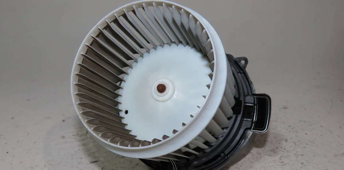 Moteur ventilateur chauffage Dacia SANDERO III 1.0 tce 100 eco-g (2021) occasion