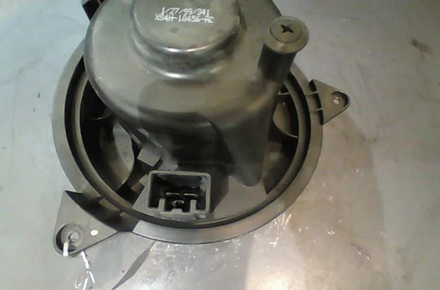 Moteur ventilateur chauffage Ford FOCUS I Clipper (DNW) 1.6 16v (1999-2004) occasion