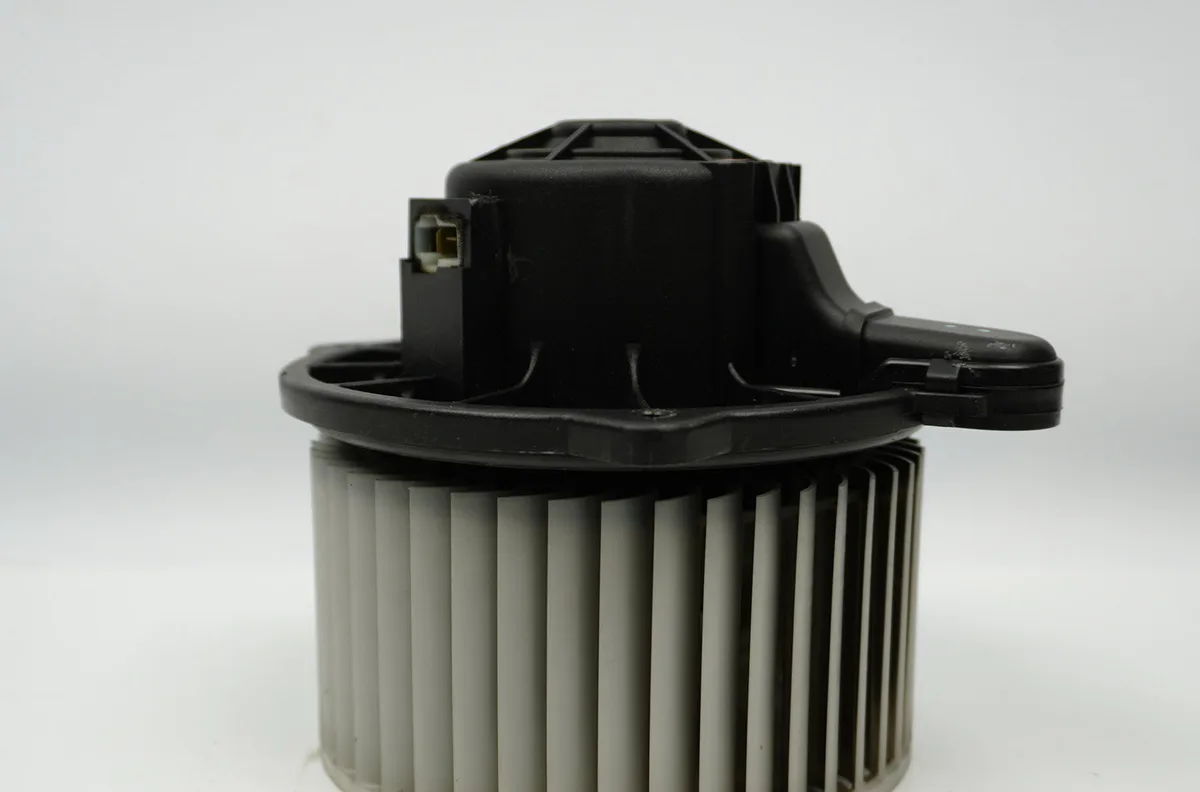 Moteur ventilateur chauffage Kia MAGENTIS II (MG) 2.0 crdi (2006-2010) occasion