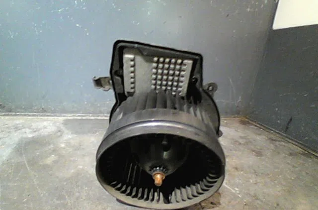 Moteur ventilateur chauffage Mercedes-benz CLASSE C (W203) C 200 cdi (203.004) (2000-2003) 4 portes occasion