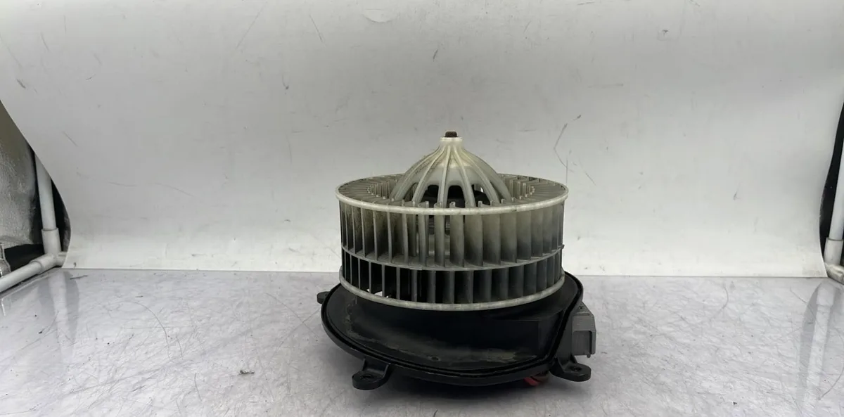 Moteur ventilateur chauffage MERCEDES CLASSE E 211 PHASE 1 occasion