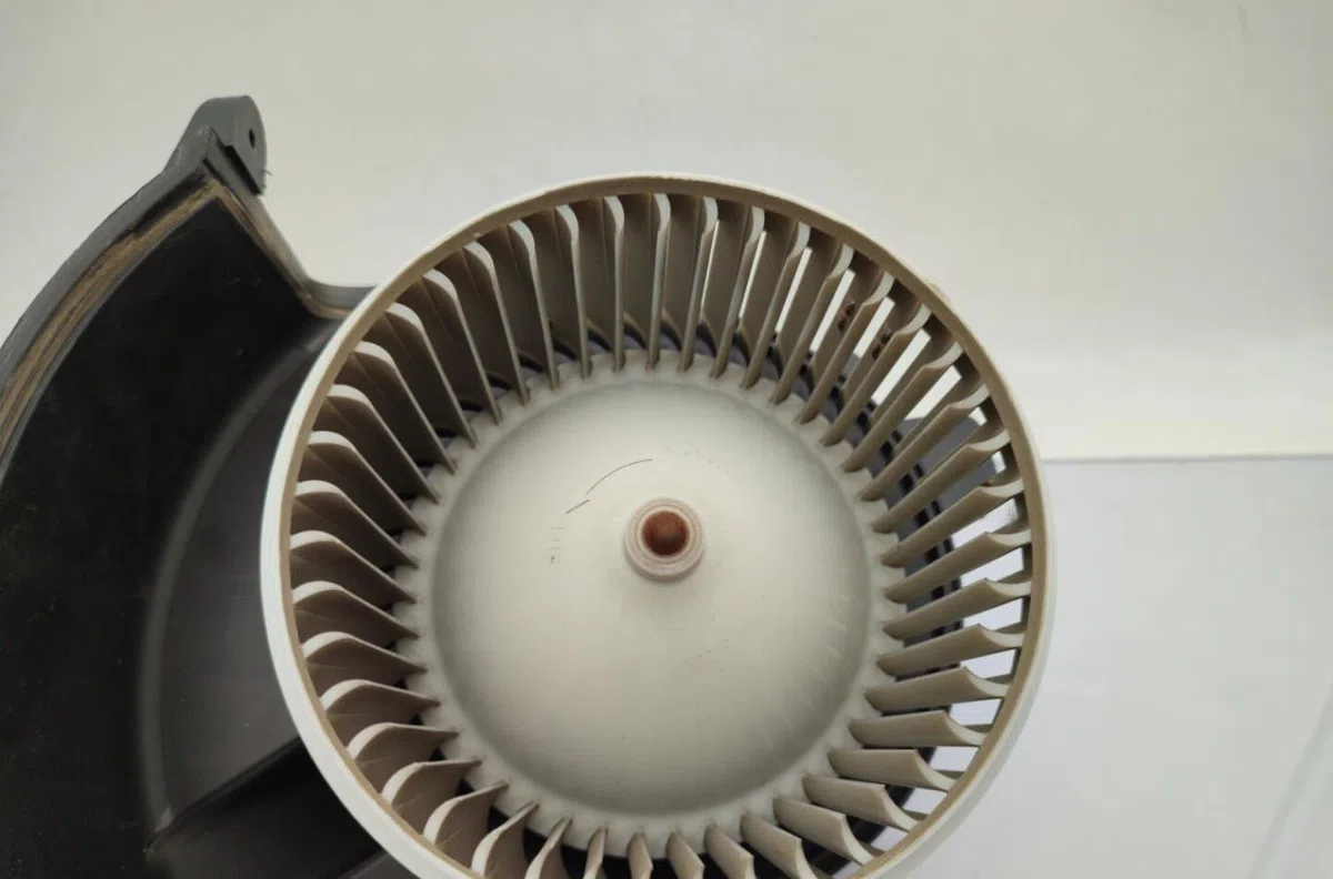 Moteur ventilateur chauffage NISSAN NV400 occasion