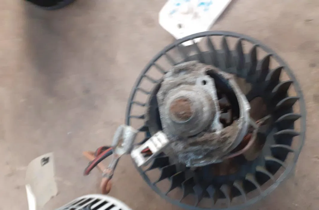 Moteur ventilateur chauffage Opel CORSA B (S93) 1.2 i 16v (f08, f68, m68) (1998-2000) 5 portes occasion