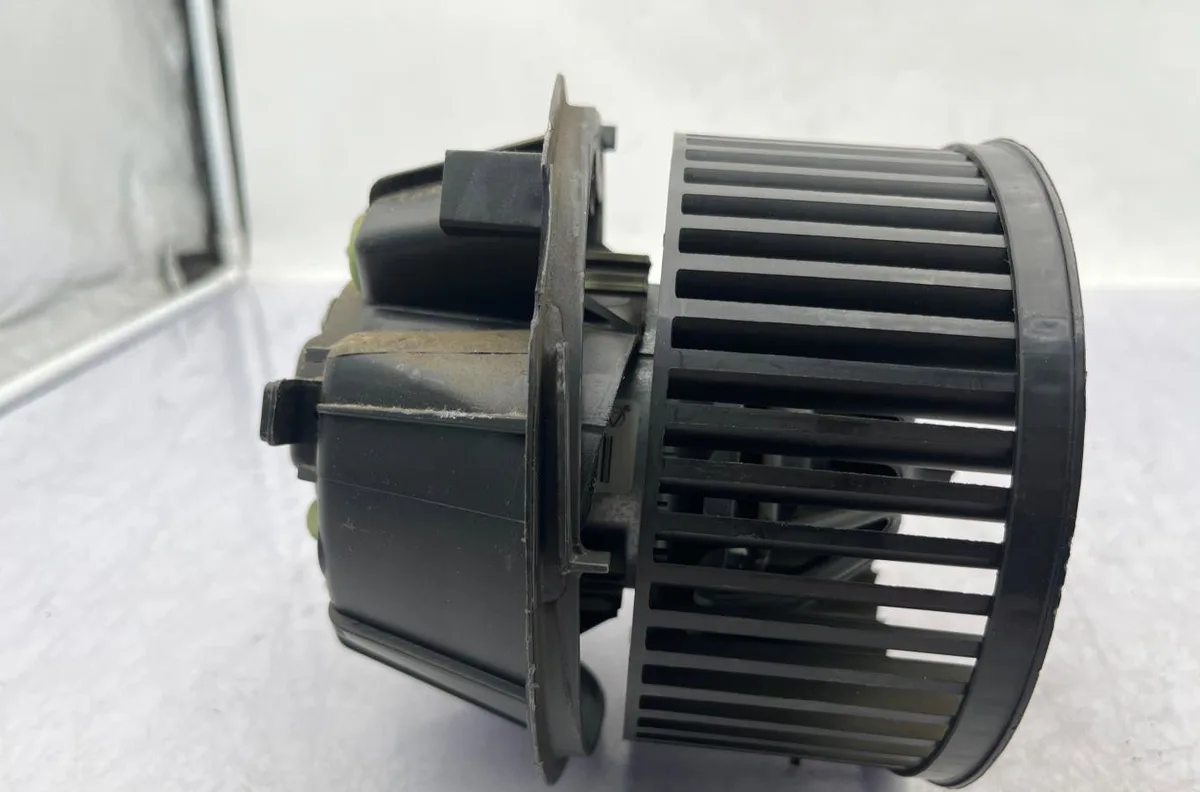 Moteur ventilateur chauffage PEUGEOT 1007 occasion