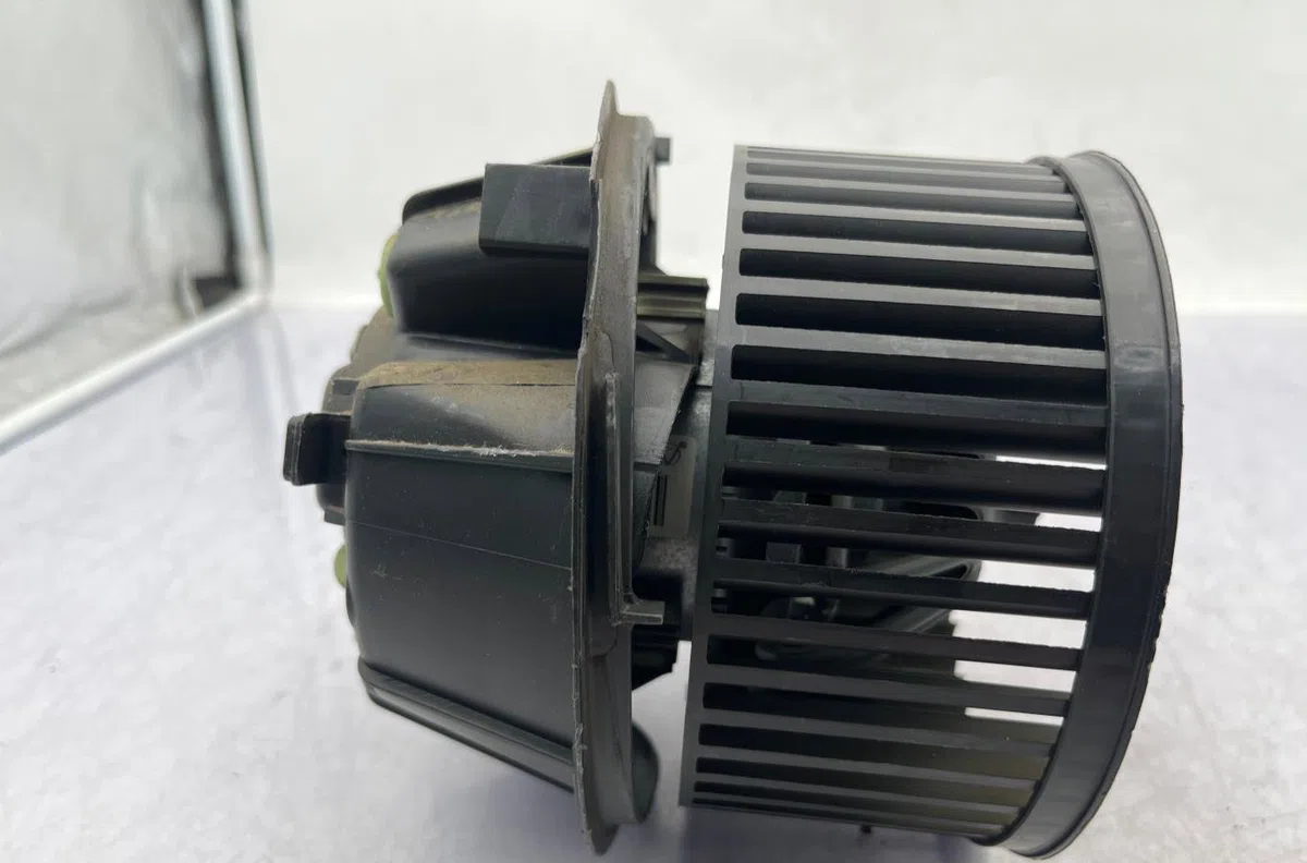 Moteur ventilateur chauffage PEUGEOT 1007 occasion
