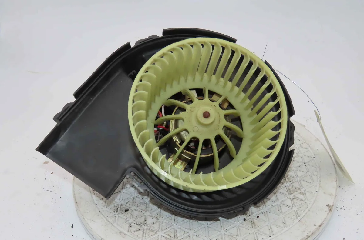 Moteur ventilateur chauffage PEUGEOT 106 occasion