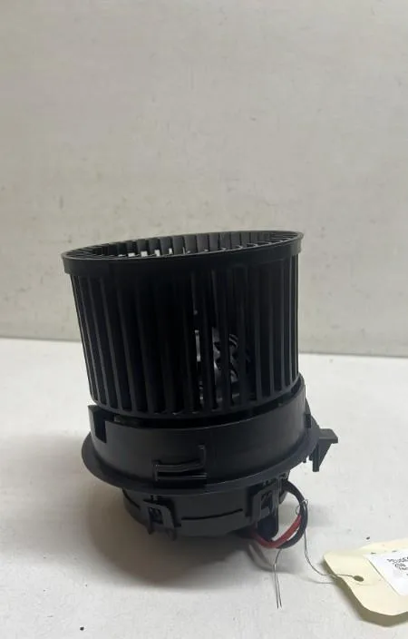 Moteur ventilateur chauffage Peugeot 208 I (CA_, CC_) 1.2 vti 82 (2012) occasion