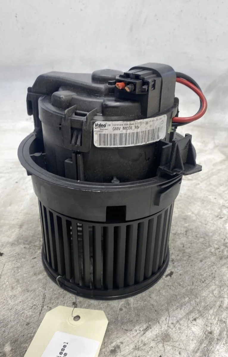 Moteur ventilateur chauffage Peugeot 208 I (CA_, CC_) 1.6 hdi - bluehdi 75 (2013) 5 portes occasion