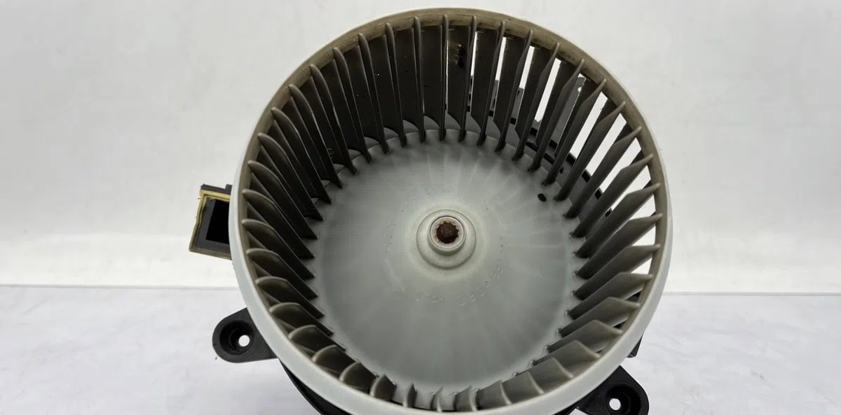Moteur ventilateur chauffage PEUGEOT 3008 2 PHASE 2 occasion