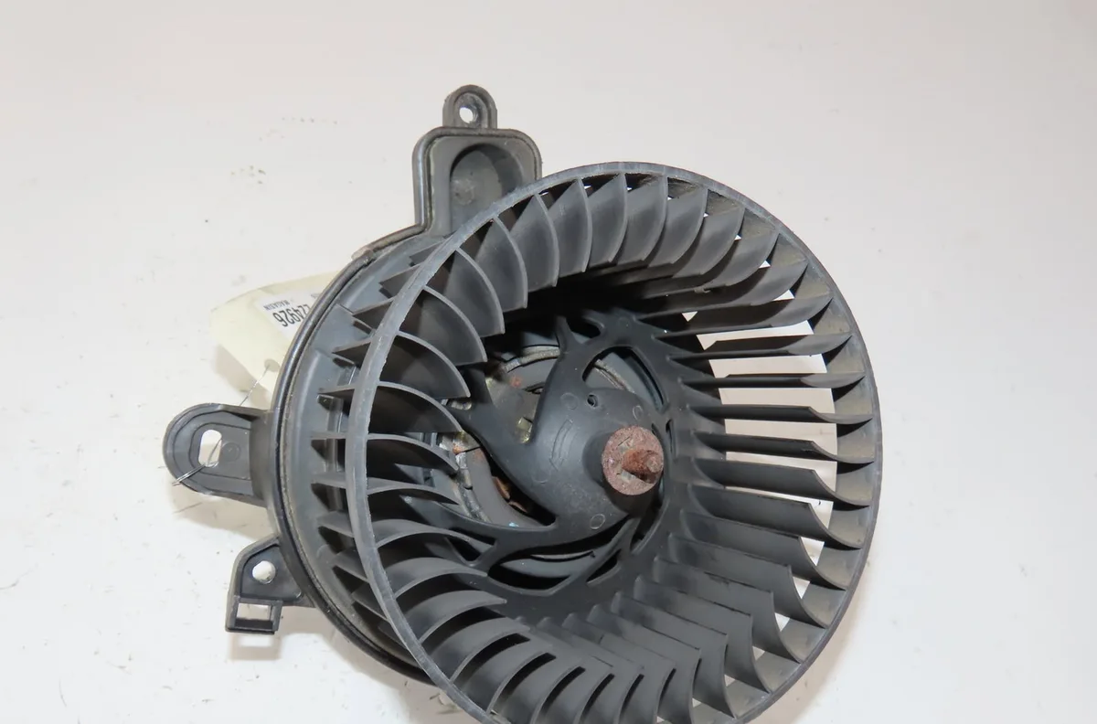 Moteur ventilateur chauffage Peugeot 306 3-5 portes (7A, 7C, N3, N5) 1.9 d (1994-2001) occasion