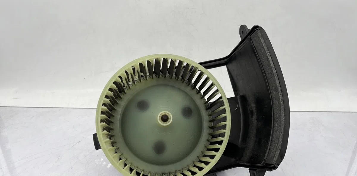 Moteur ventilateur chauffage RENAULT CLIO 2 CAMPUS PHASE 1 occasion