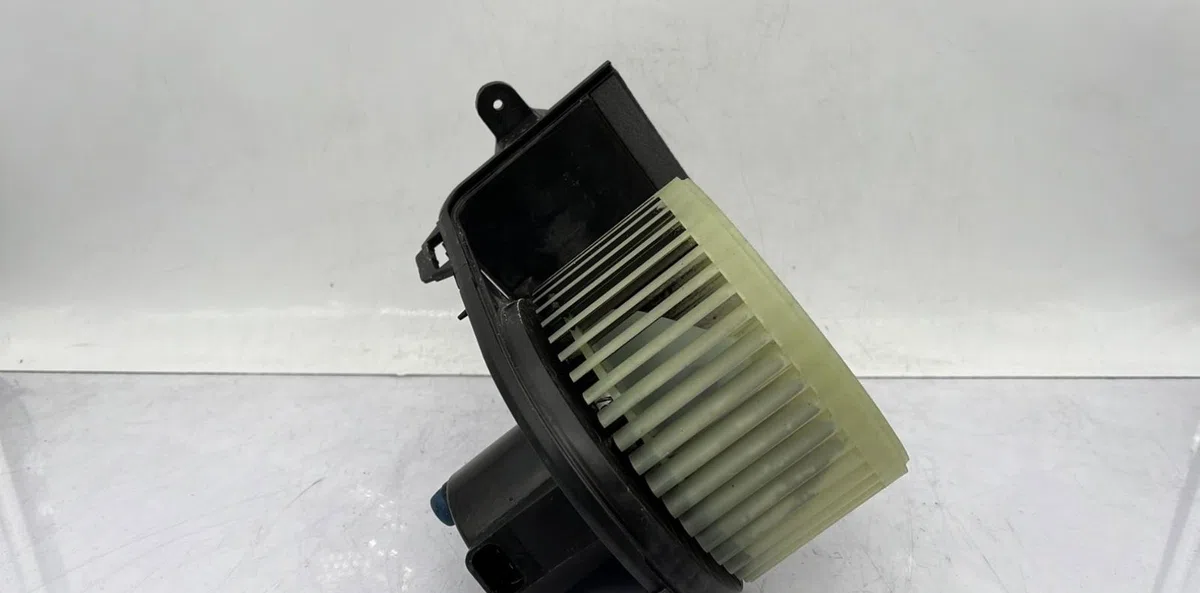 Moteur ventilateur chauffage RENAULT CLIO 2 CAMPUS PHASE 1 occasion
