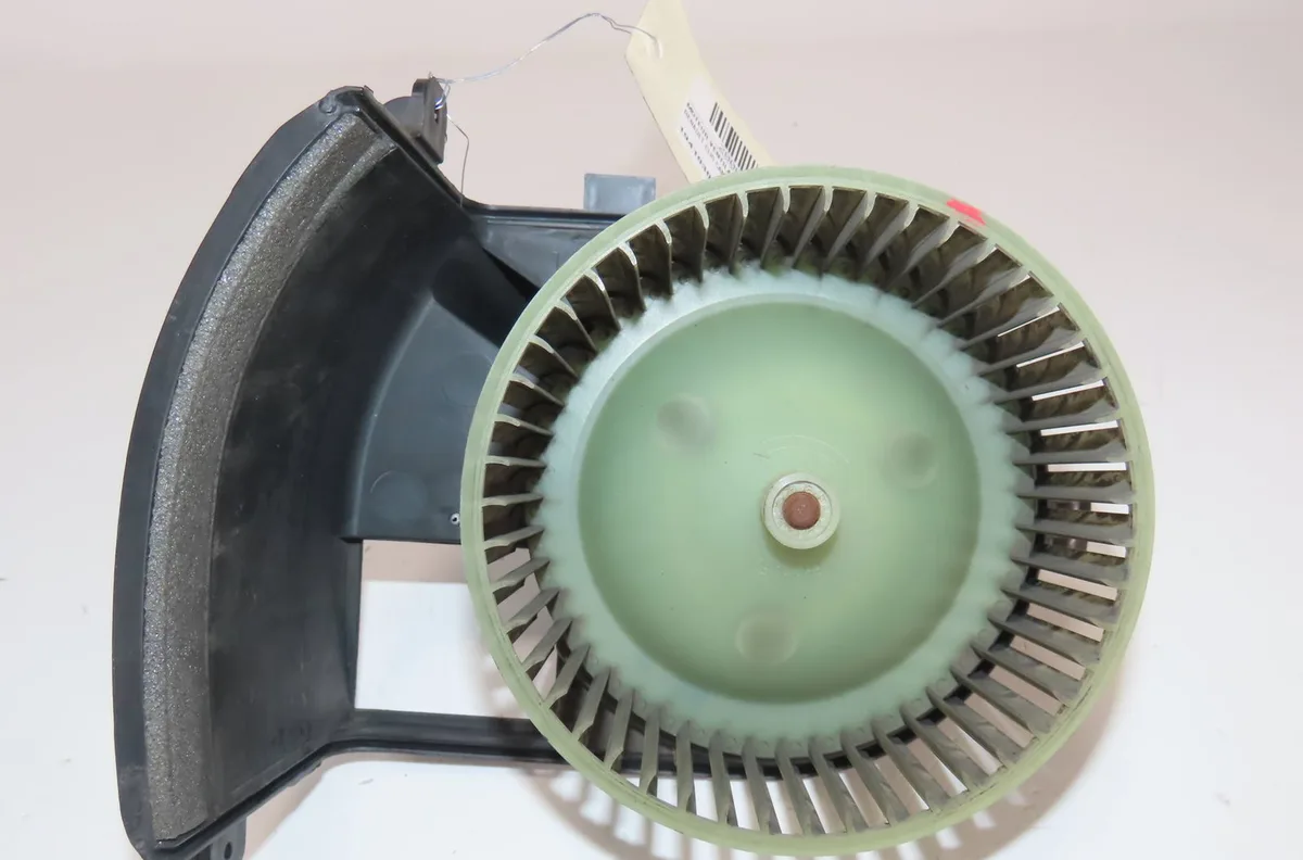 Moteur ventilateur chauffage Renault CLIO II (BB_, CB_) 1.5 dci (b-cb3m) (2005-2010) 3 portes occasion
