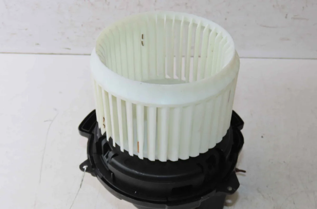 Moteur ventilateur chauffage RENAULT CLIO V occasion