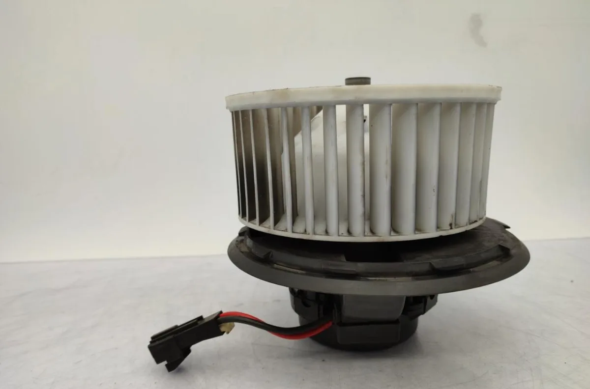 Moteur ventilateur chauffage RENAULT LAGUNA 2 PHASE 1 BREAK occasion