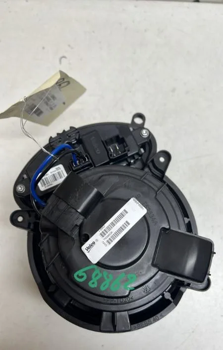 Moteur ventilateur chauffage Renault MEGANE IV 3-5 portes (B9A-M-N_) 1.3 tce 140 (b9nb) (2018) occasion