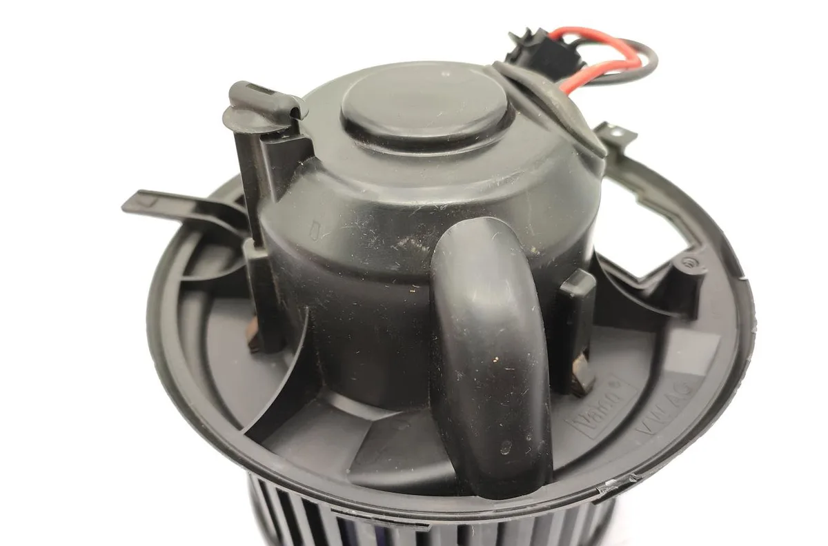 Moteur ventilateur chauffage SKODA OCTAVIA 2 PHASE 1 occasion