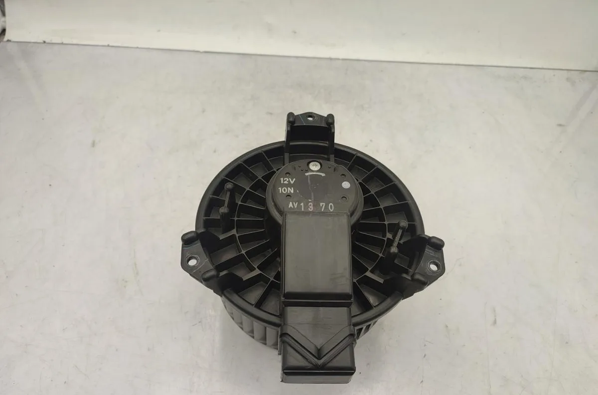 Moteur ventilateur chauffage SUZUKI SWIFT 4 occasion