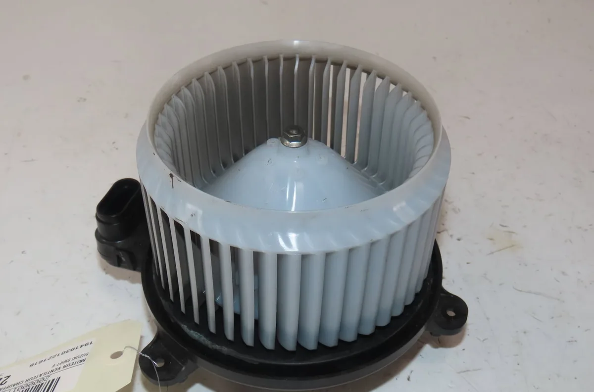 Moteur ventilateur chauffage Suzuki SWIFT V (AZ) 1.4 sport shvs (2020) occasion