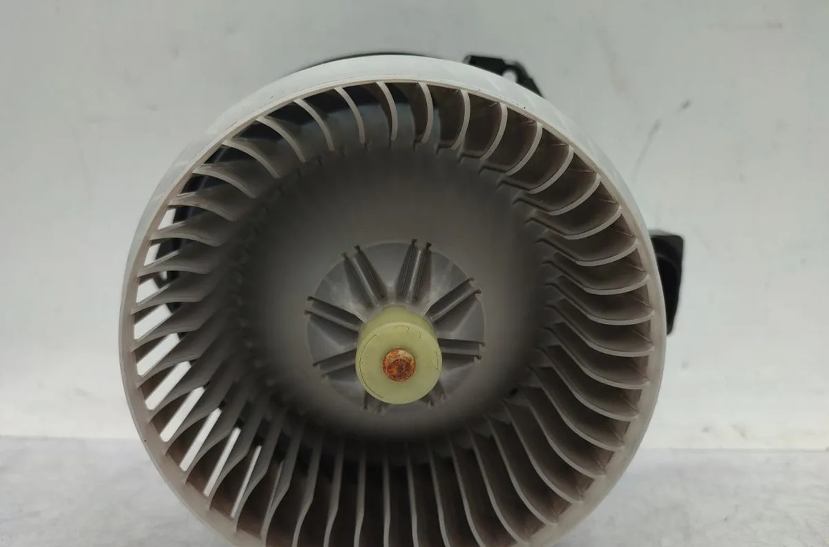 Moteur ventilateur chauffage TOYOTA YARIS 3 PHASE 2 occasion