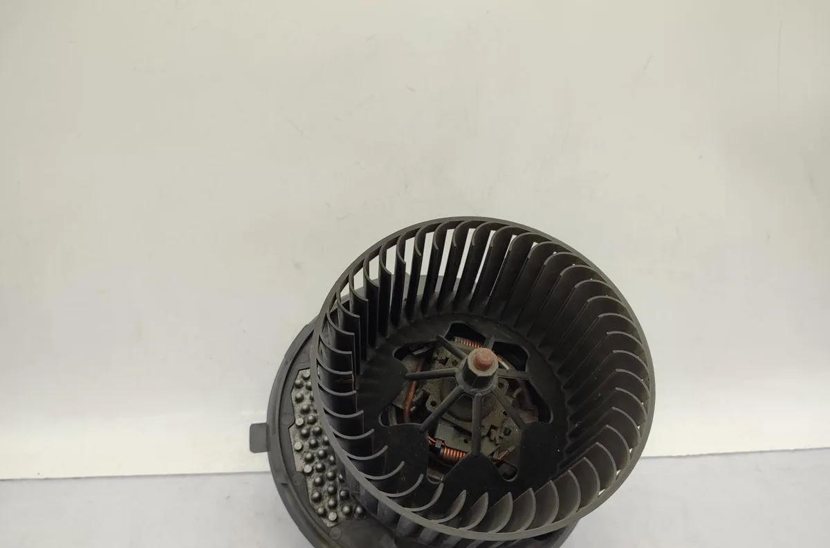 Moteur ventilateur chauffage VOLKSWAGEN GOLF PLUS PHASE 1 occasion