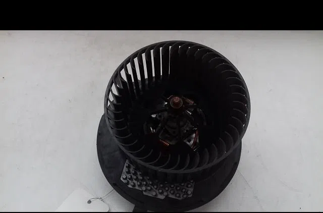 Moteur ventilateur chauffage Volkswagen GOLF VI (5K1) 1.4 tsi (2008-2012) 5 portes occasion