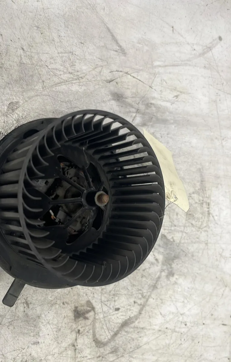 Moteur ventilateur chauffage Volkswagen PASSAT B6 Variant (3C5) 2.0 tdi (2005-2010) occasion