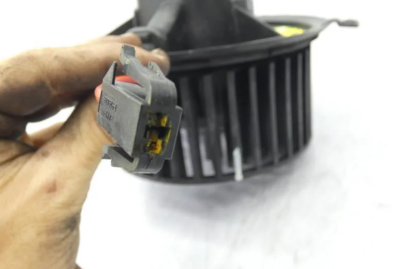 Moteur ventilateur chauffage VOLKSWAGEN POLO 3 PHASE 1 occasion