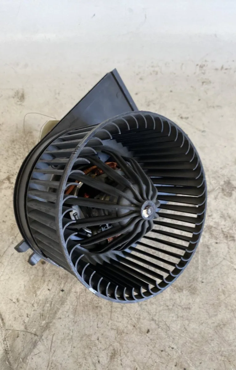 Moteur ventilateur chauffage Volkswagen POLO (6N2) 1.9 sdi (1999-2001) 5 portes occasion