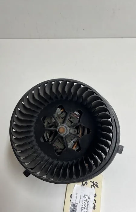 Moteur ventilateur chauffage Volkswagen SCIROCCO III (137, 138) 2.0 tdi (2010-2017) occasion