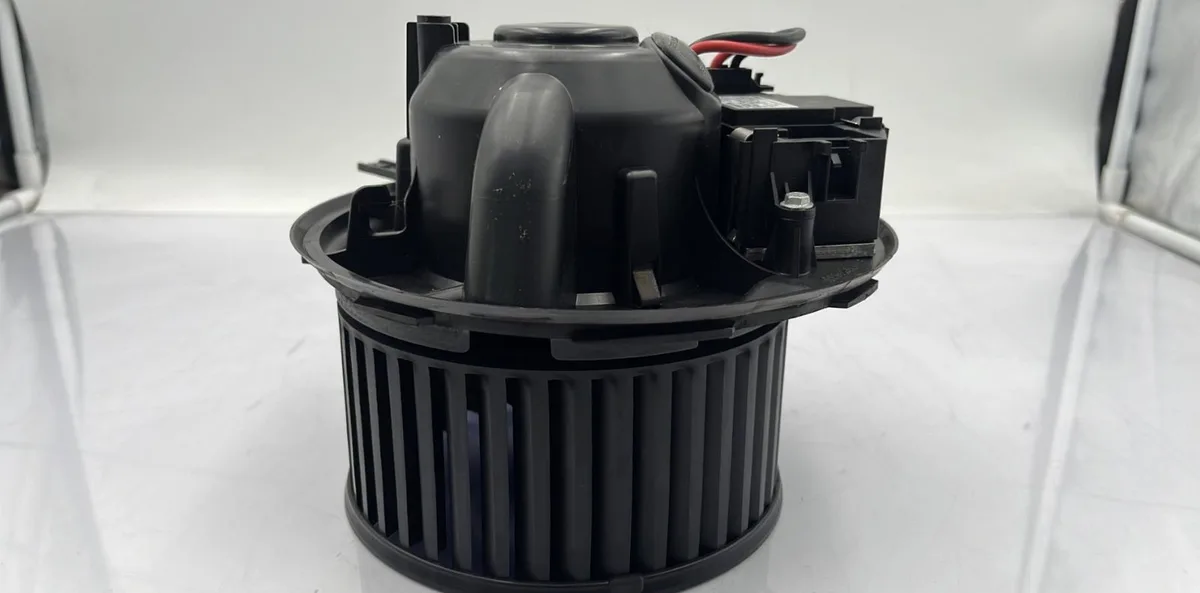 Moteur ventilateur chauffage VOLKSWAGEN TOURAN 2 occasion